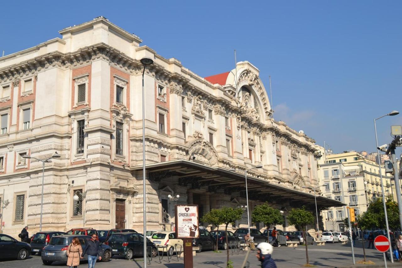 2 Passi A Napoli Nápoles Exterior foto